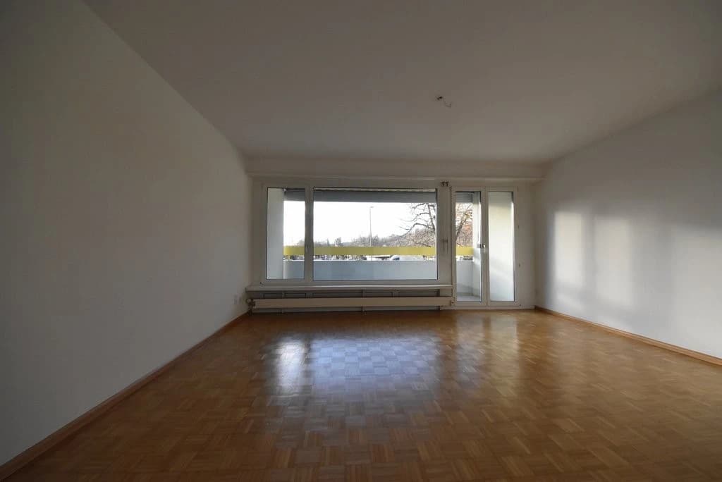 Familienwohnung sucht Bewohner in Therwil