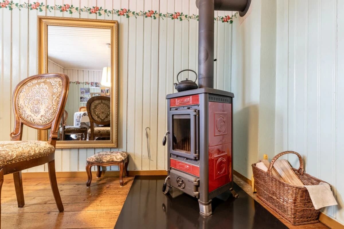 Historisches Juwel: 7-Zimmer-Einfamilienhaus mit vielseitigem Raumangebot