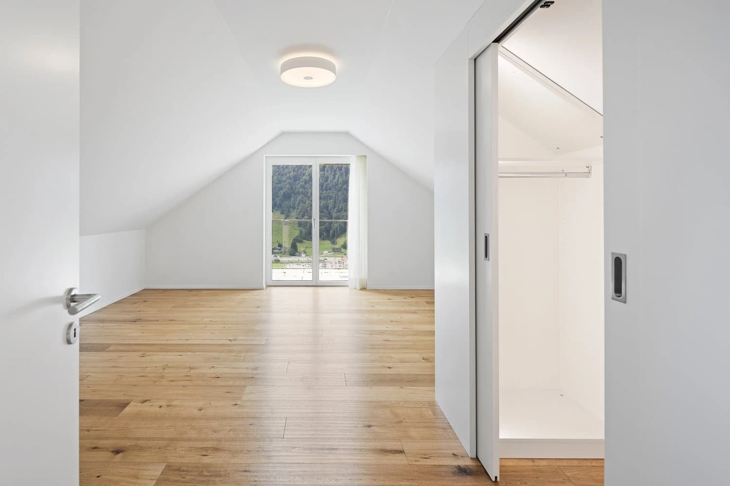 Hoch oben leben mit Aussicht  einzigartig und nachhaltig