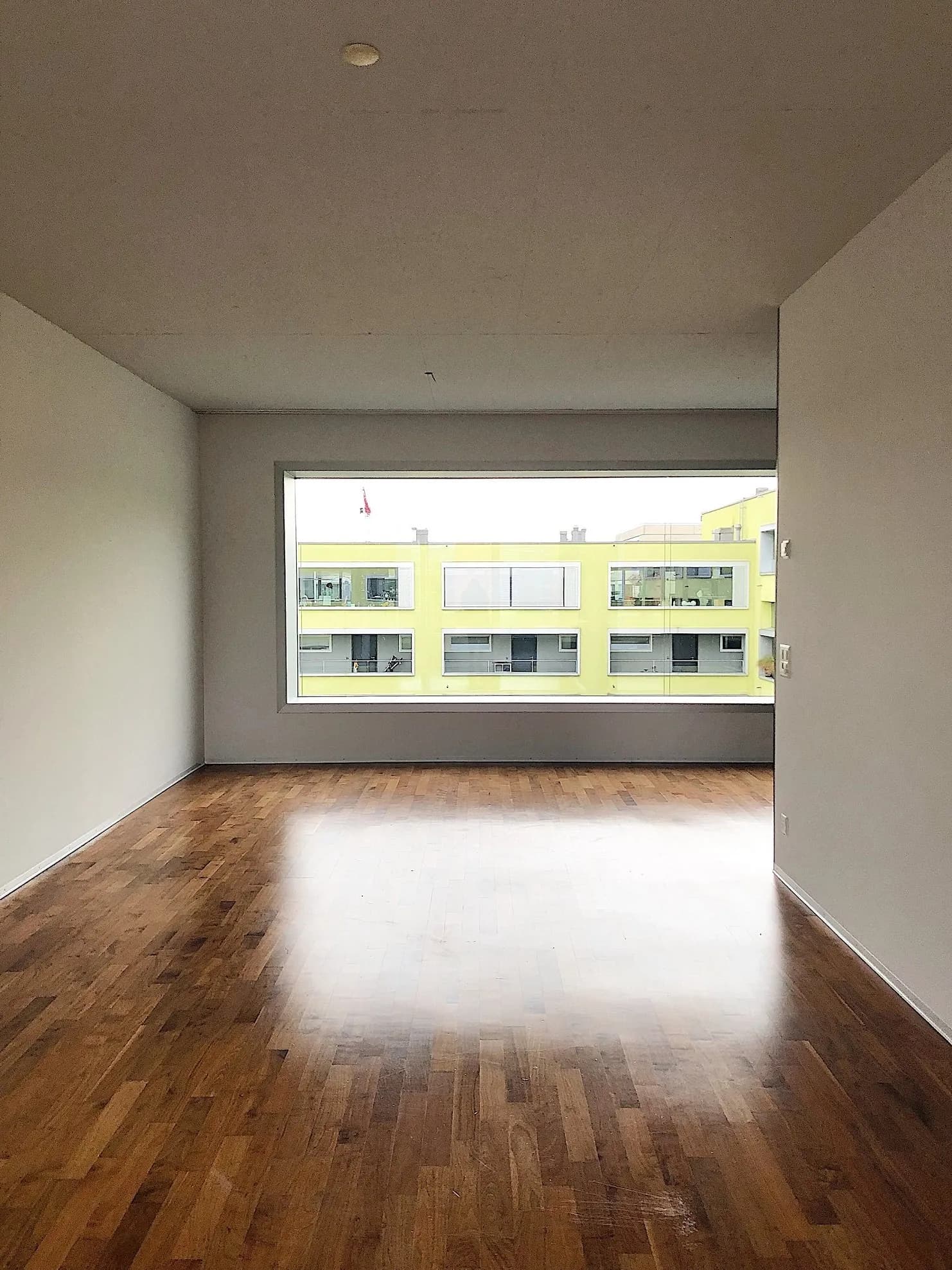 Moderne Maisonettewohnung im Zentrum von Oerlikon