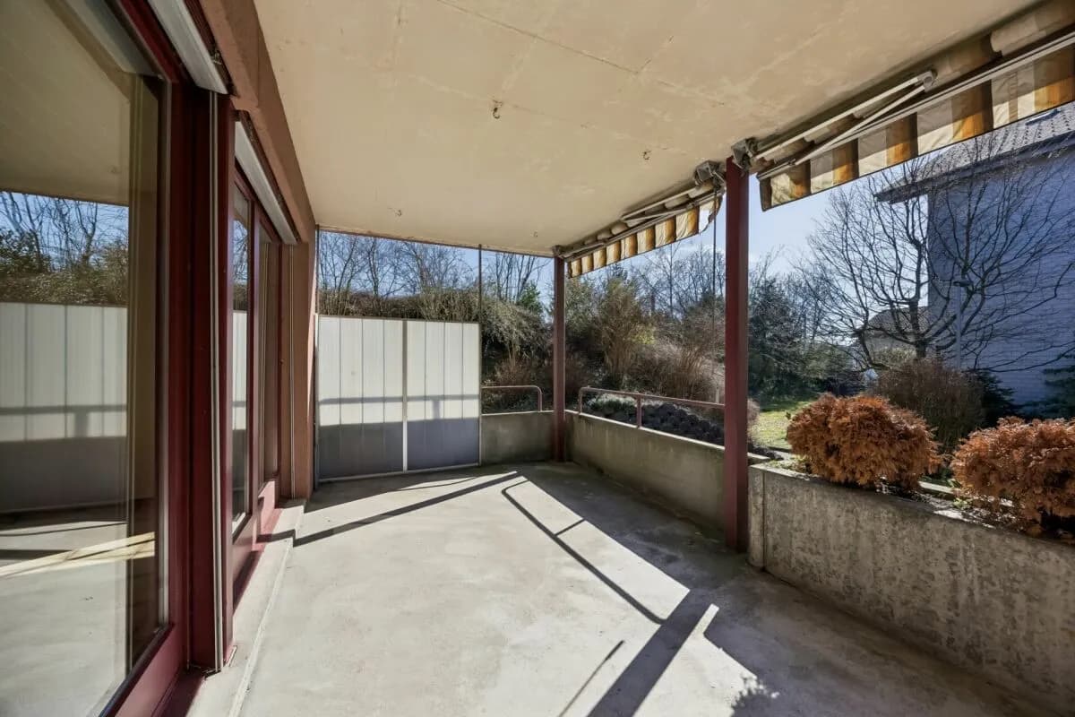 4.5-Zimmer-Wohnung mit Balkon und Cheminée in Seenähe