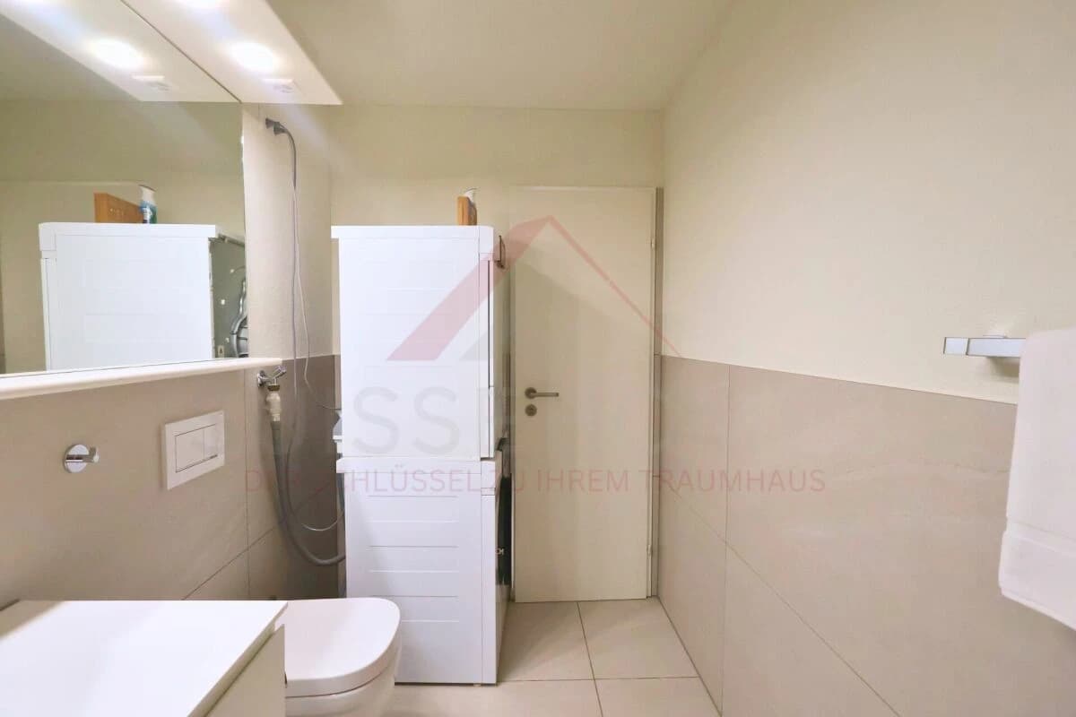 Exklusive 3.5-Zimmer-Wohnung im 15. Obergeschoss mit spektakulärer Weitsicht in 8152 Opfikon