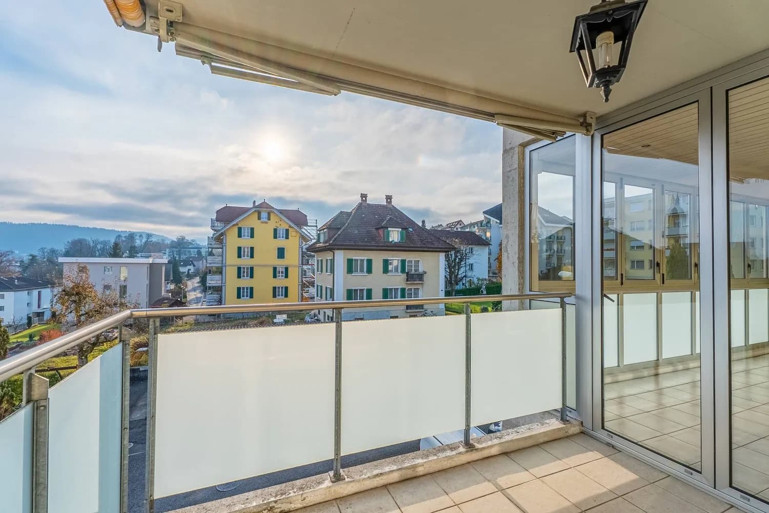 LICHTDURCHFLUTETES WOHNEN MIT VIEL RAUMGEFÜHL FÜR IHRE FAMILIE