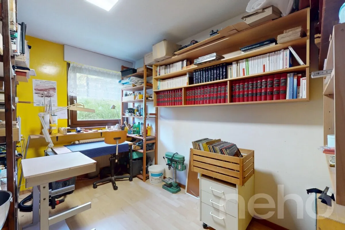 Appartement 4,5 pièces avec jardin, vue montagne et garage