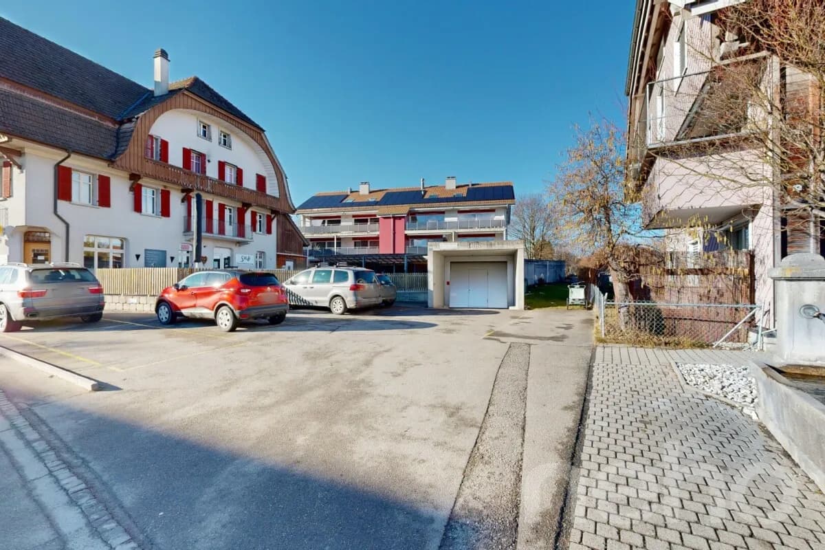 Modern, lichtdurchflutet und zentral gelegen mit schöner Weitsicht