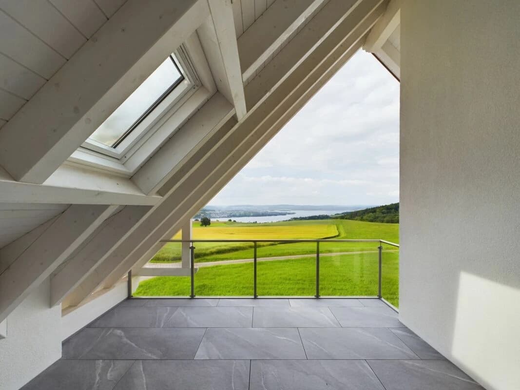 Moderne 4.5-Zimmerwohnung Dachgeschoss mit Weitblick