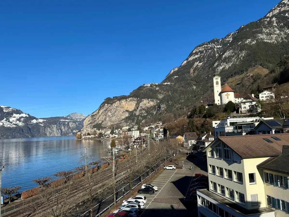 Möblierte 3.5 Zimmerwohnung mit Traumaussicht