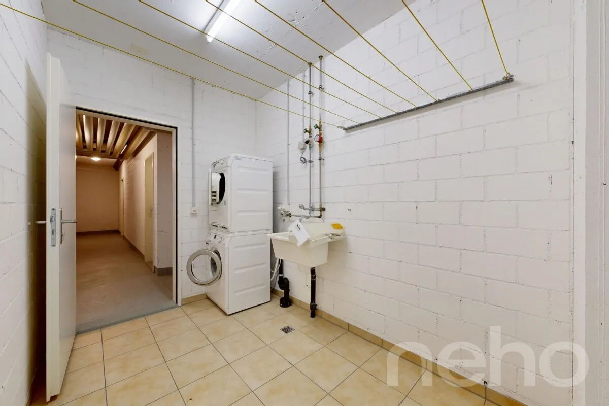 Moderne 4.5-Zimmer Gartenwohnung in Egg bei Zürich