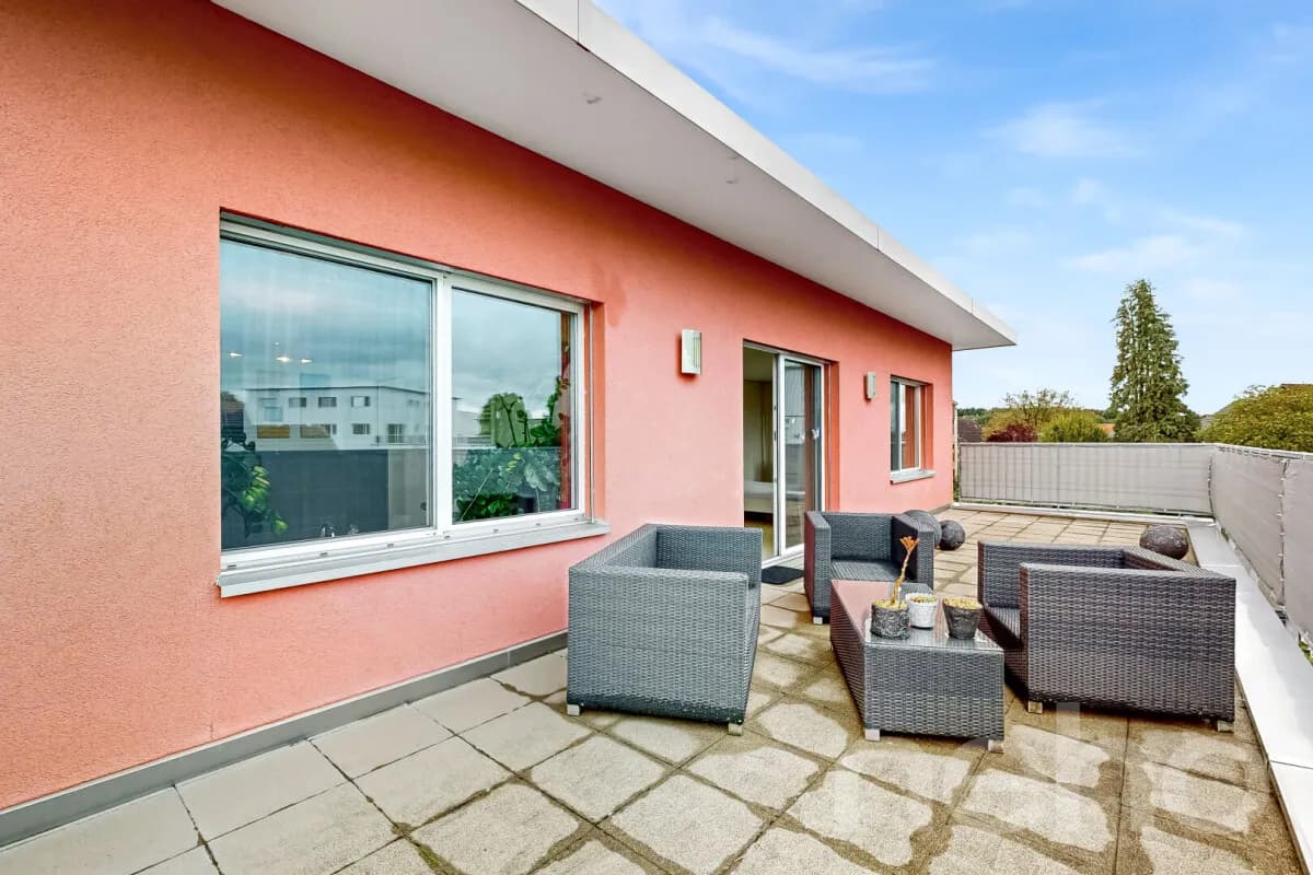 Grosszügiges Einfamilienhaus in ruhigem Wohnquartier