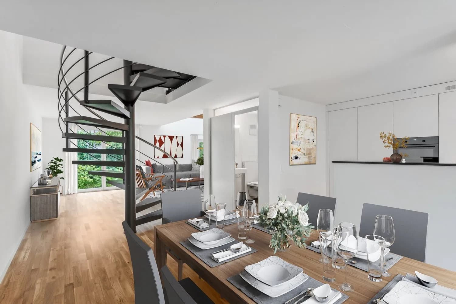 2 Etagen und 2 Gartensitzplätze nur für Sie!