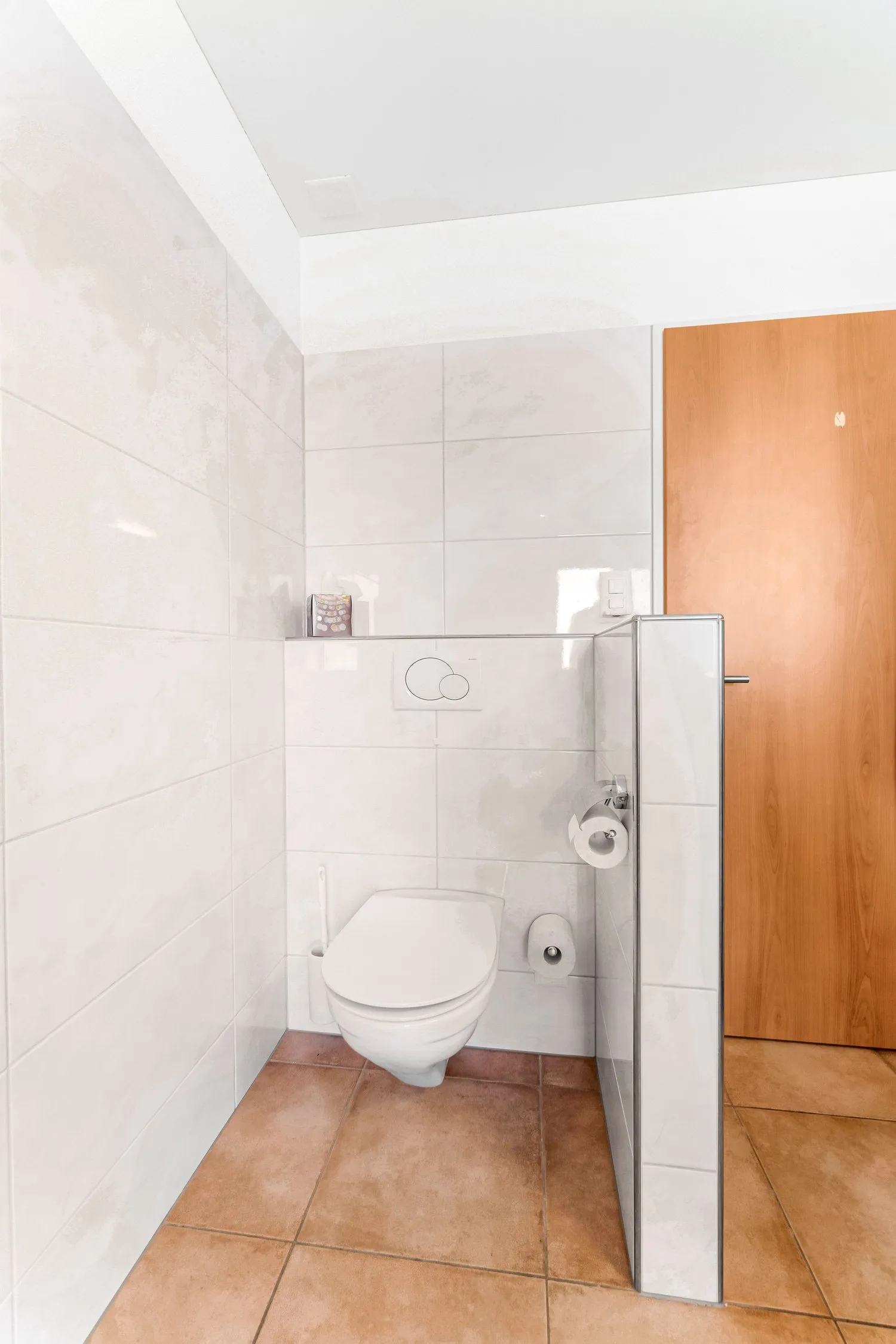 WG-Zimmer mit Wintergarten in der zuckerloser Küche.