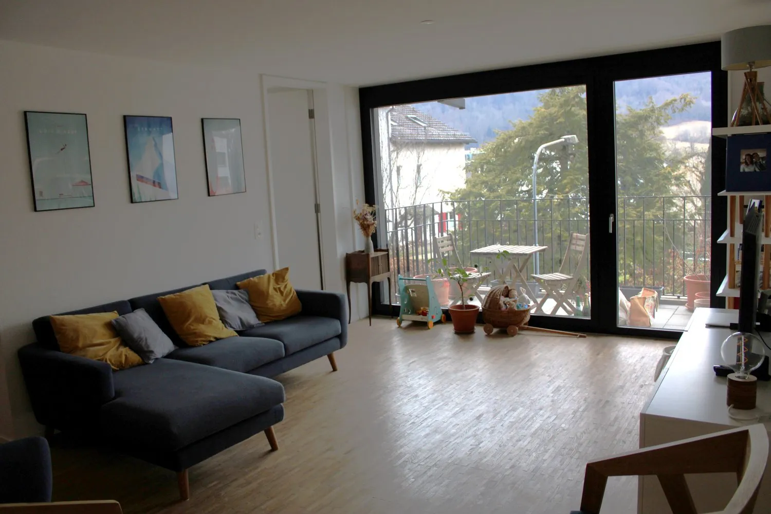 moderne 3.5-Zimmerwohnung mit Aussicht