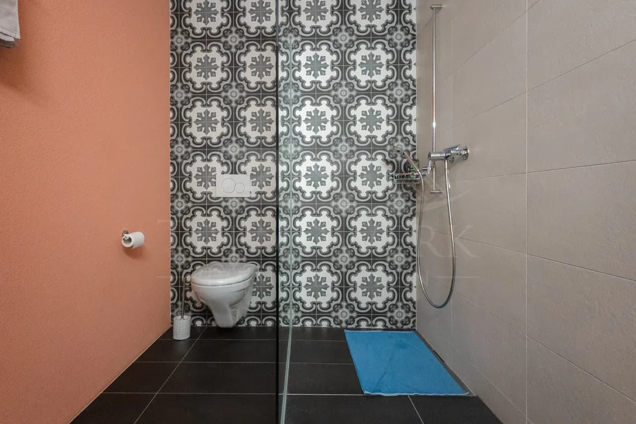 Moderne 4.5-Zimmer-Eigentumswohnung in Leuzigen