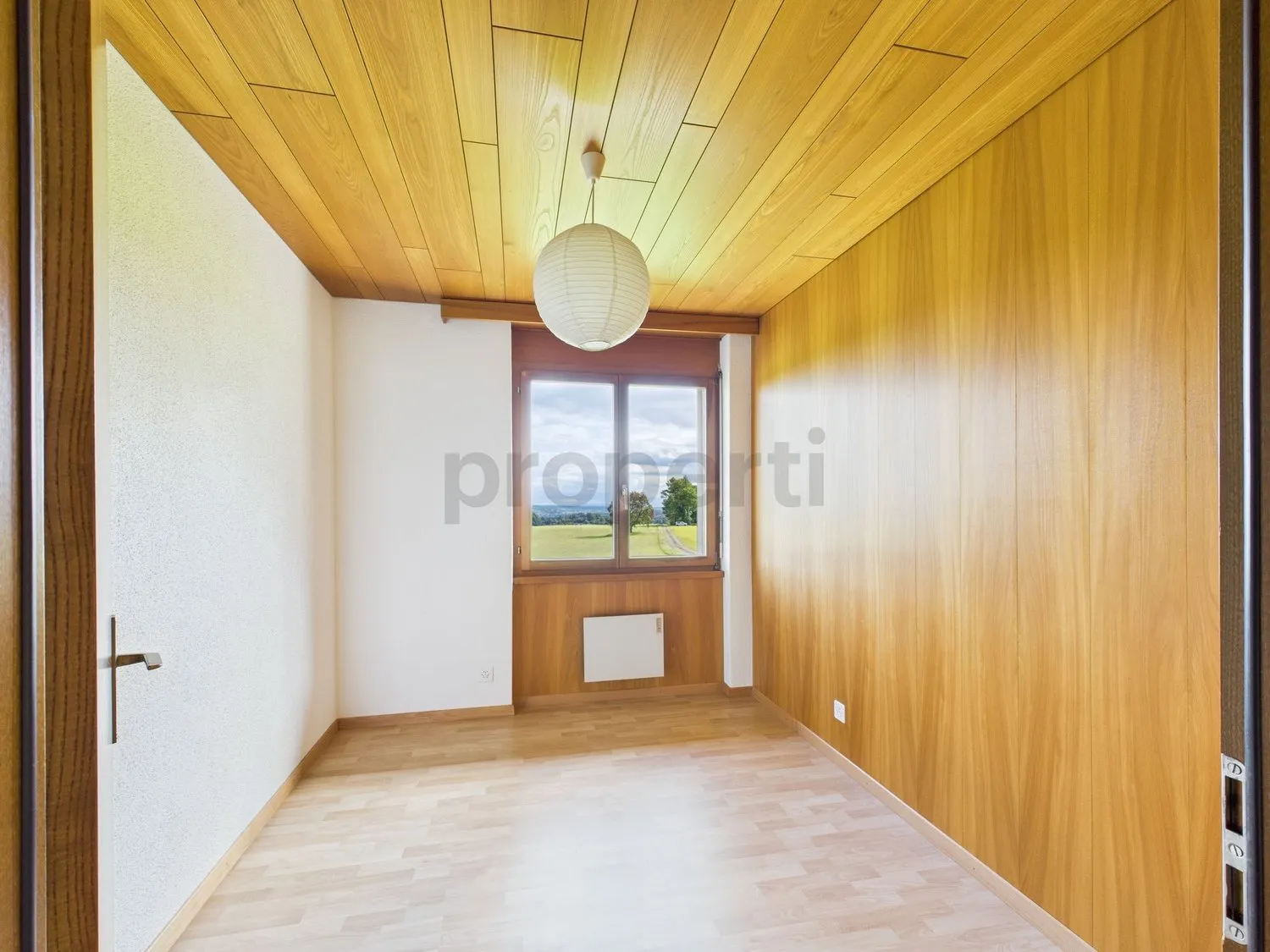 Attraktive 5-Zimmer-Wohnung mit wunderschöner Aussicht in Amlikon-Bissegg, Kanton TG