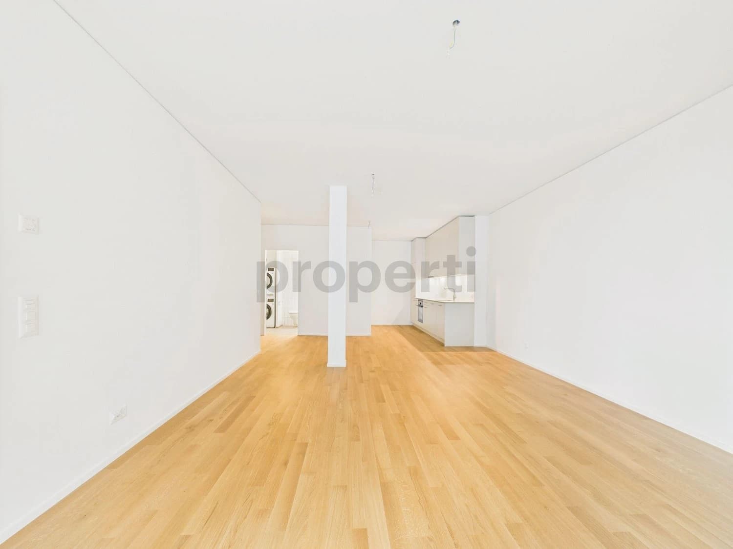 Moderne 2.5-Zimmer-Wohnung mit Balkon, Basel