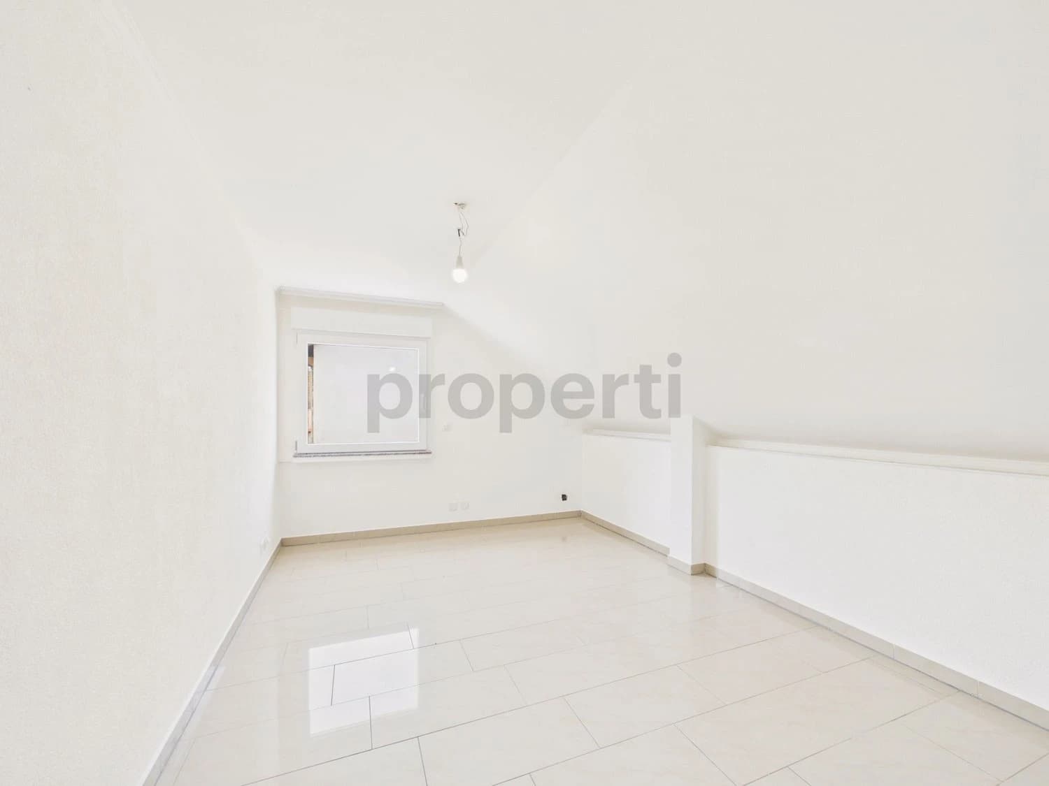 Neu renoviertes 5-Zimmer-Einfamilienhaus mit praktischem Keller, Elsau