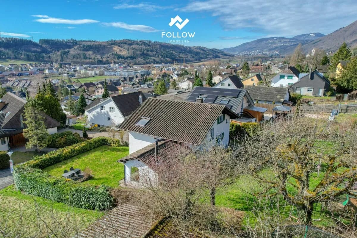 Wohnen mit Weitblick, Zweifamilienhaus an bester Hanglage