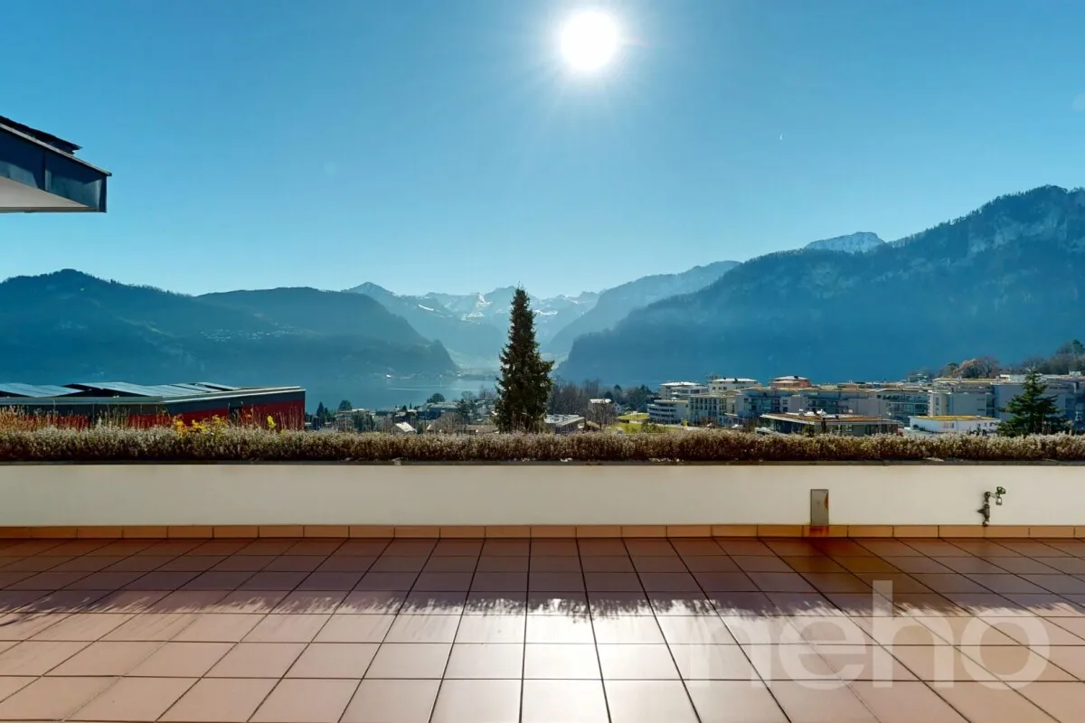 Elegante Wohnresidenz mit separaten Atelier und Panoramasicht