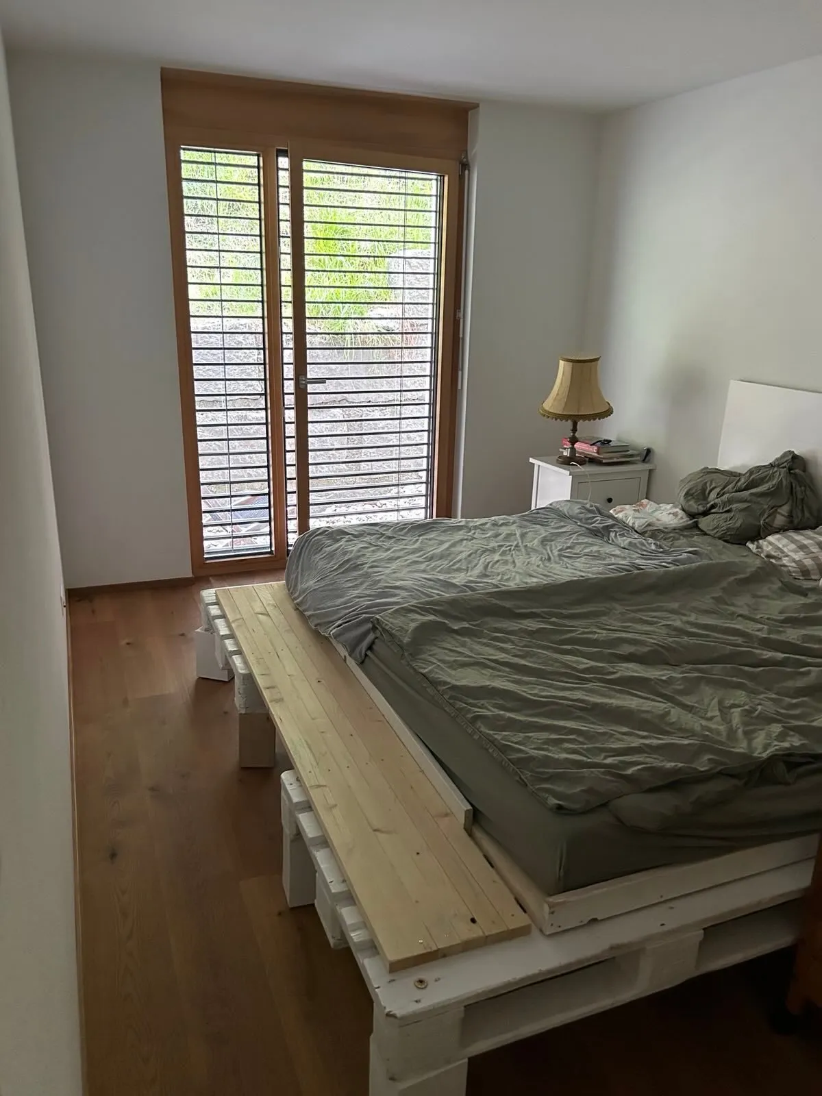 Moderne Wohnung im Grünen