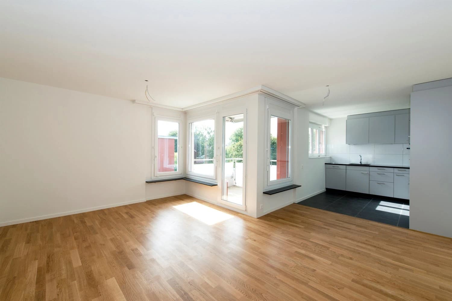 Moderne Wohnung mit grosszügigem Grundriss in Regensdorf