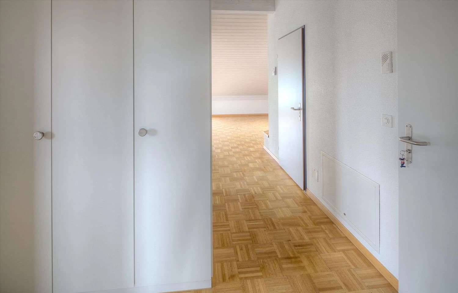 Dachwohnung mit viel Charme!