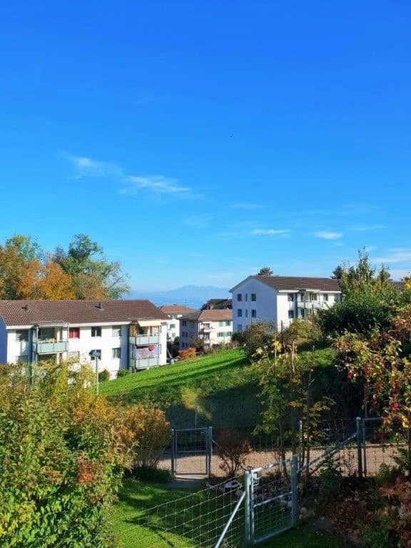 MIETEN OHNE KAUTION - Grosszügige Wohnung an ruhiger Hanglage