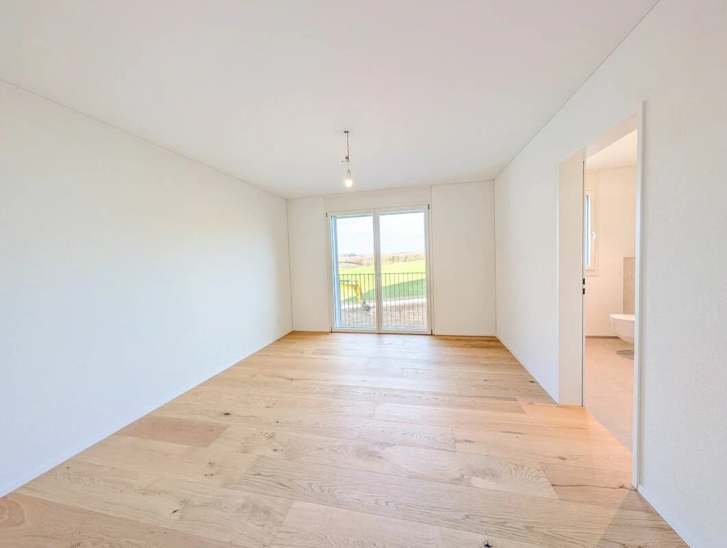 4.5-Zimmer-Wohnung im OG mit zwei Balkonen