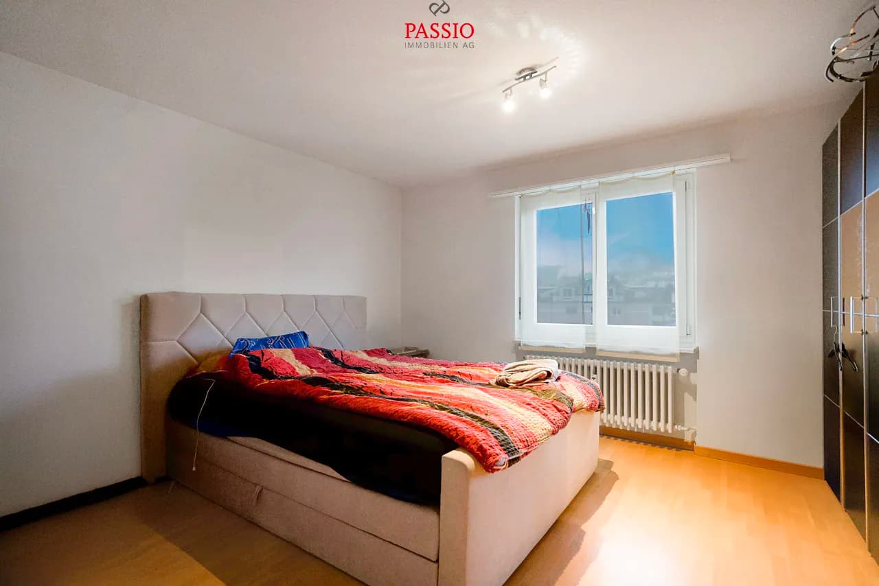 Grosszügige 4,5-Zimmer Wohnung an zentraler Lage