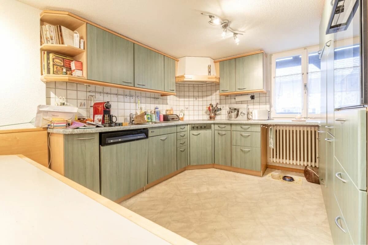 Potenzialreiches Bauernhaus mit drei Wohneinheiten und Scheune