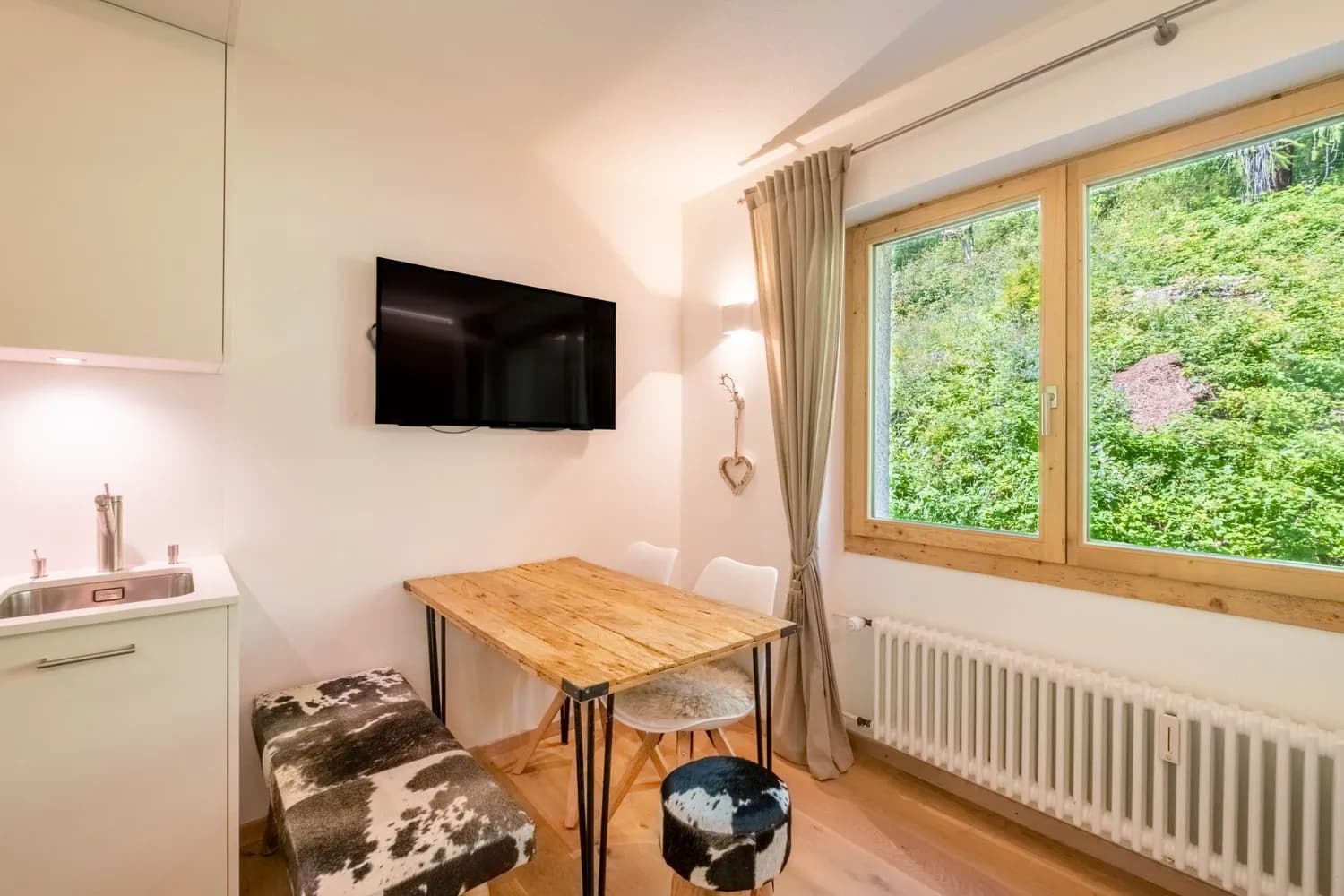 Stilvolles Alpen-Refugium – renoviertes Studio in Toplage St. Moritz