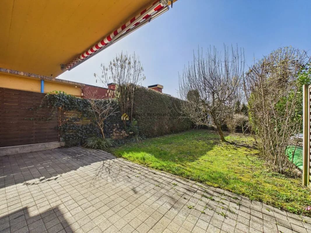 Sonniges 7.5-Zimmer Reihen-Einfamilienhaus mit Garten, Balkon und Bergsicht