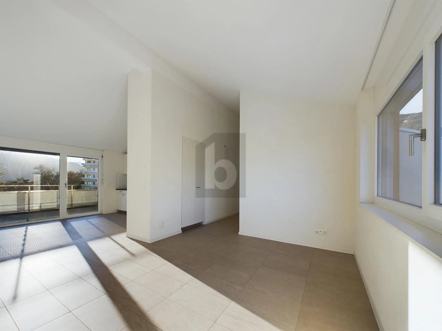 SONNIG, RUHIG MIT WEITBLICK