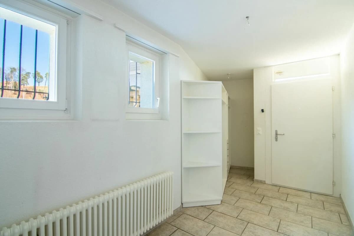 Grosszügiges 6-Zimmer Doppeleinfamilienhaus mit Landhauscharakter und sonnigem Garten in ruhiger Lage nahe Bern.