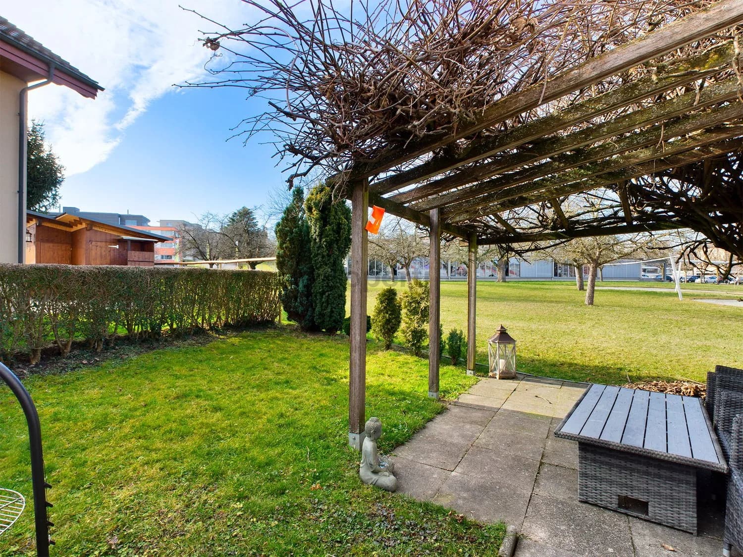 CHARMANT AN ZENTRALER UND RUHIGER LAGE