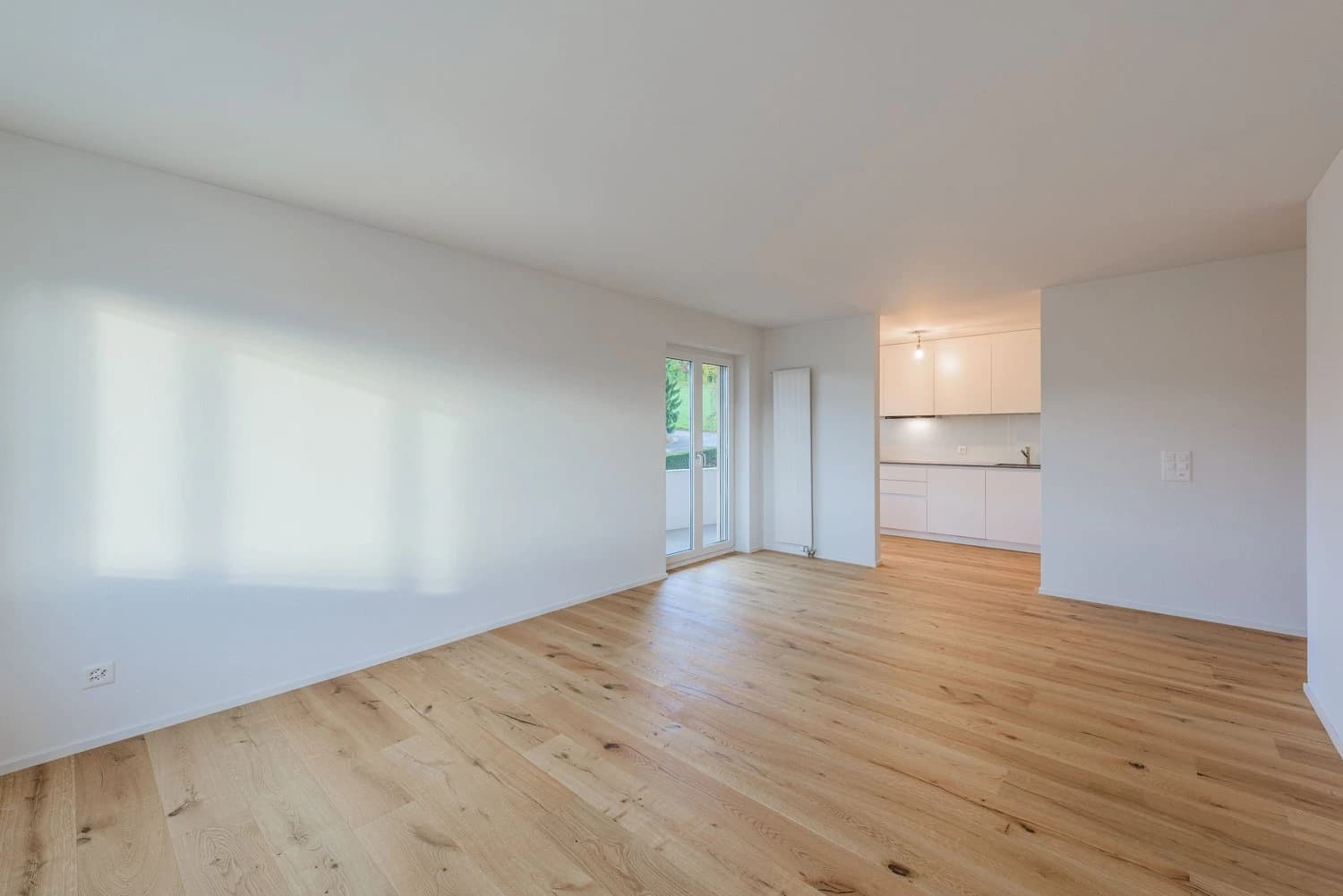 Lichtdurchflutete, charmante 3-Zimmer-Wohnung - Totalsaniert