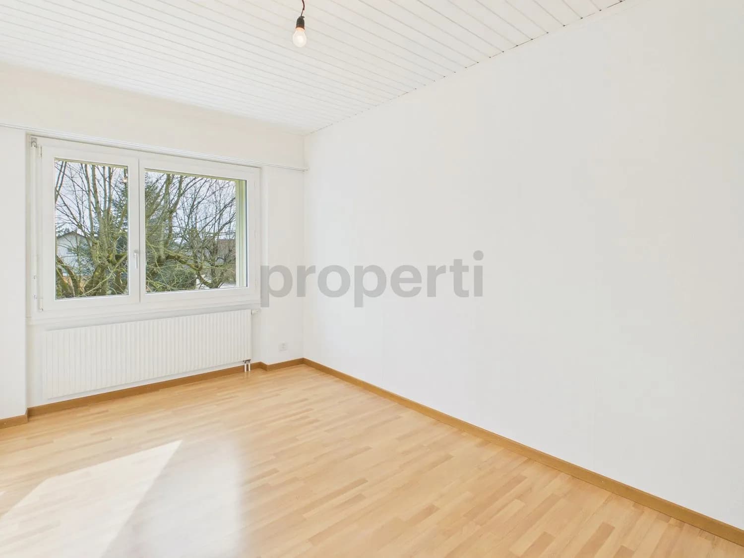 Geräumige 4.5-Zimmer-Wohnung mit Balkon, Bätterkinden