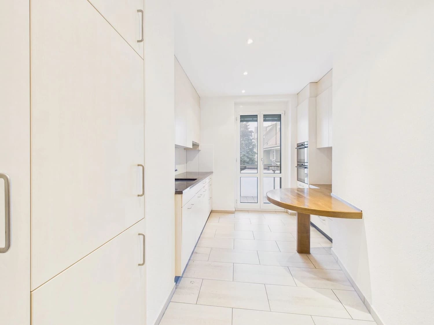 Zentral gelegene 4.5-Zimmer-Etagenwohnung mit 200 m2 grosser Terasse + 18 m2 Wintergarten in St. Gallen