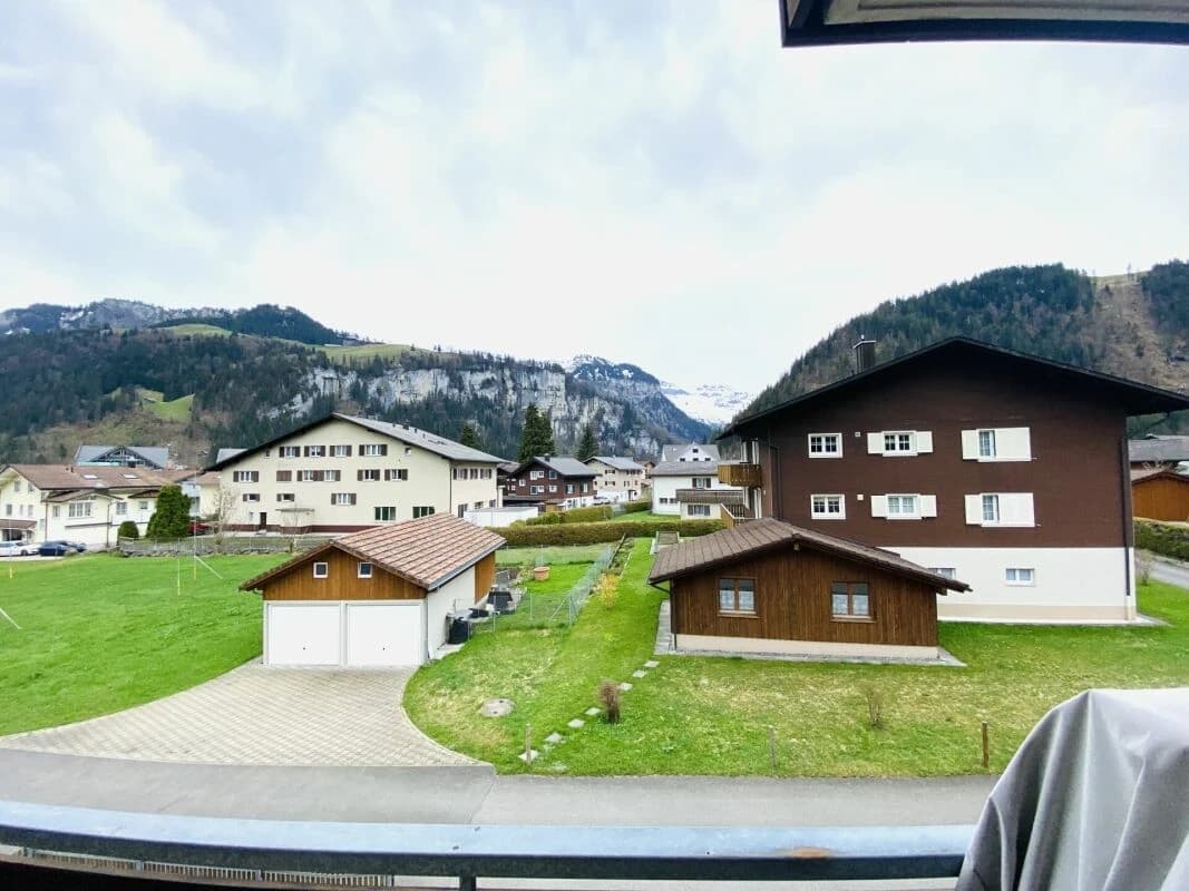 GÜNSTIG MIT SCHÖNER BERGSICHT