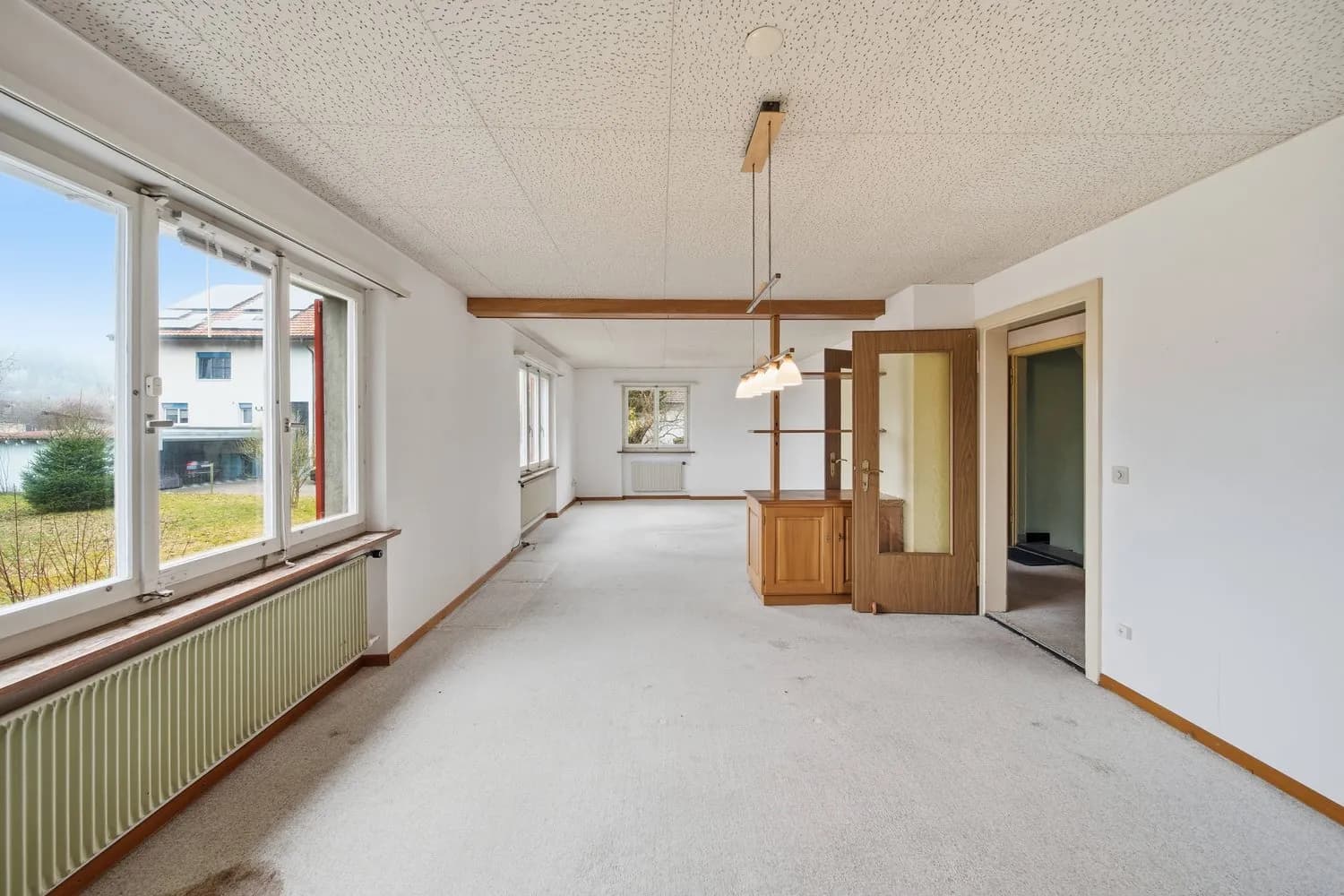 CHARMANTES 5.5-ZIMMER-EINFAMILIENHAUS IN RUHIGEM WOHNQUARTIER VON PIETERLEN.