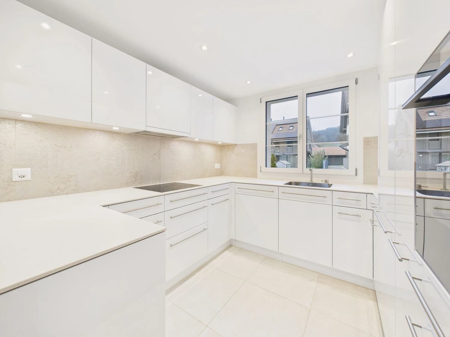 Modernes 5.5-Zimmer Reihenhaus mit praktischem Grundriss, Dorf