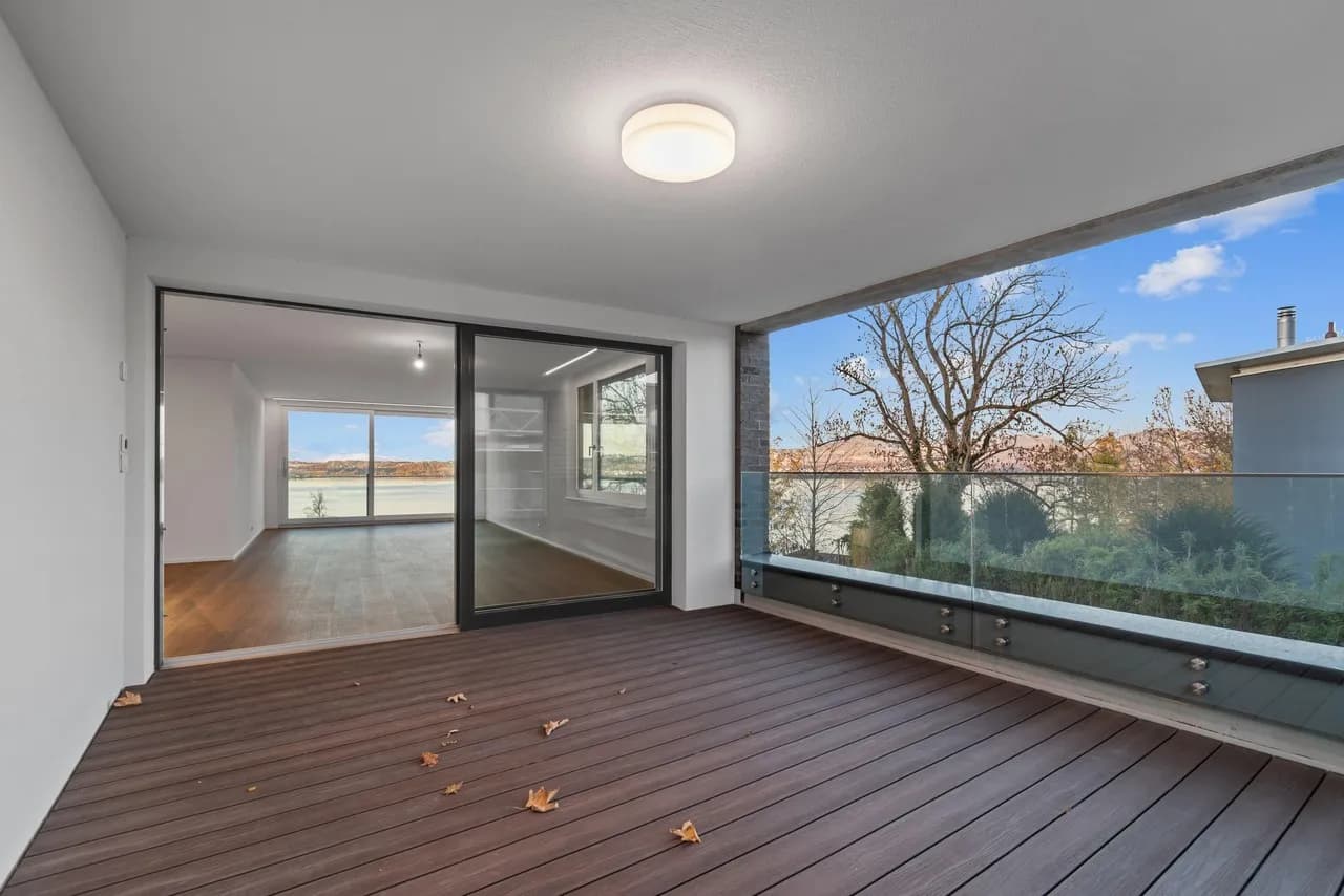 Exklusives Wohnen mit traumhaftem Blick auf den Zürichsee!