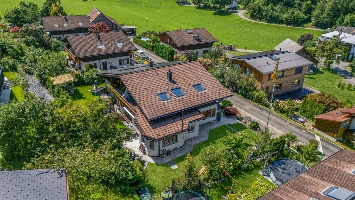 Doppeleinfamilienhaus mit atemberaubender Panoramaaussicht