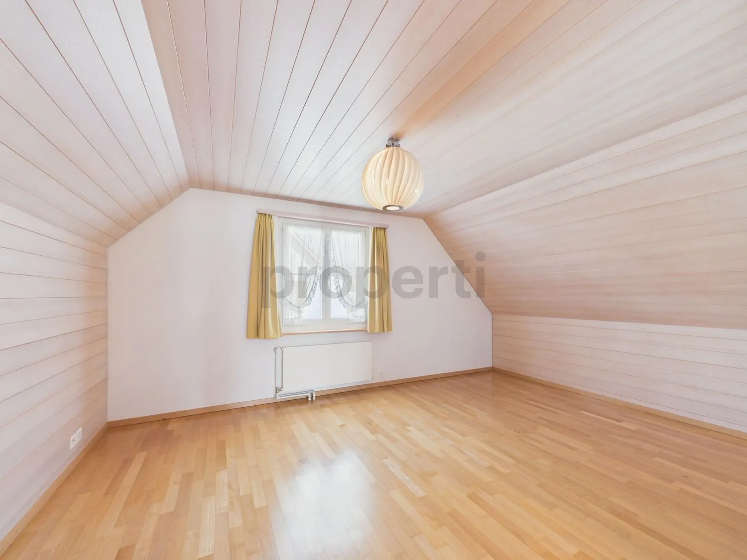 Modernes 6-Zimmer-Reihenhaus mit Balkon, Rheinau