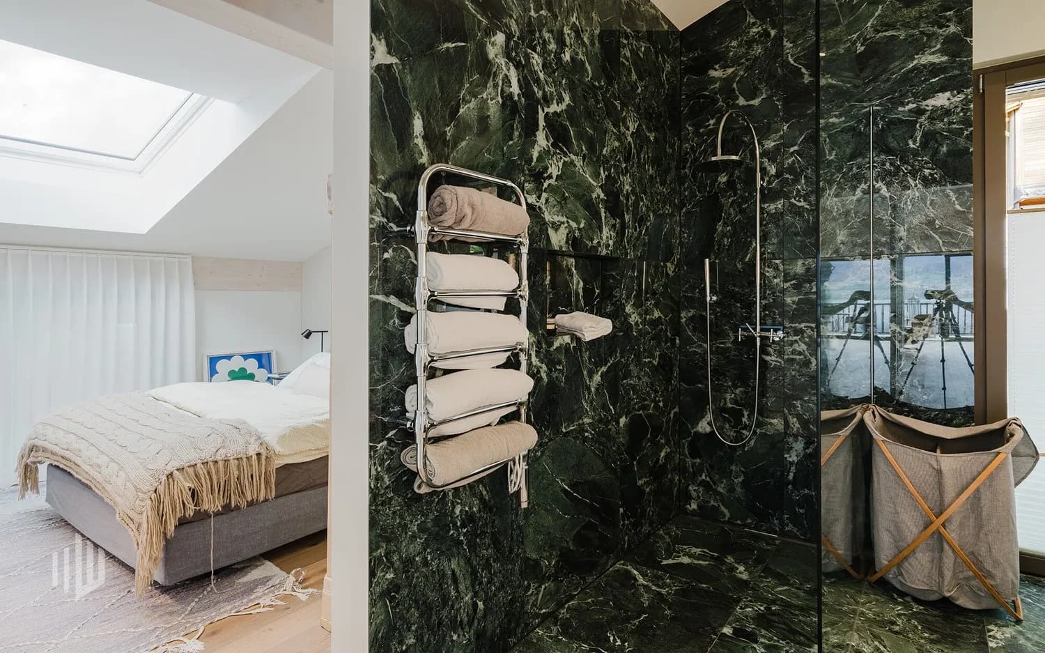 ImmoWyss -  Exklusive Dachwohnung im "Lake Spirit"  über dem Thunersee