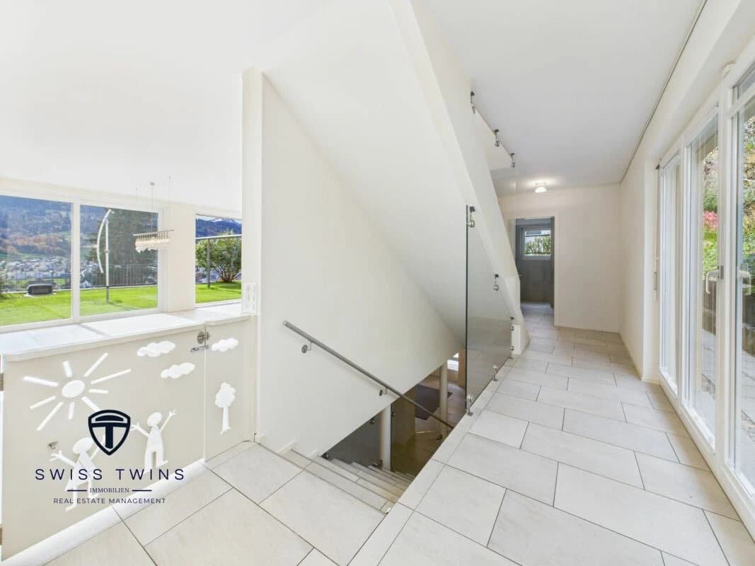 Grosszügiges und modernes Wohnerlebnis mit traumhafter Aussicht am Sonnenberg