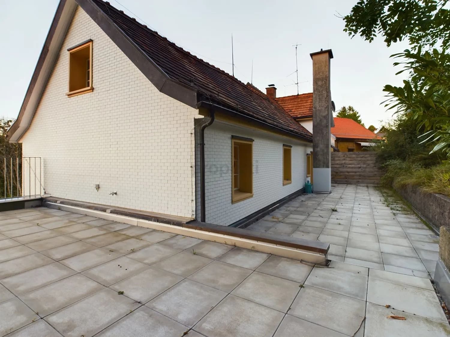 Attraktives Wohnhaus in begehrter Trogener Lage  Ihre solide Investitionsmöglichkeit