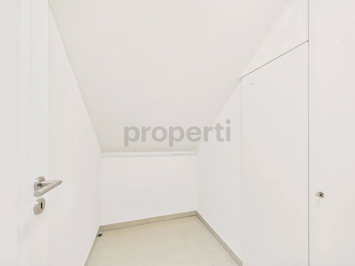 Neu renoviertes 5-Zimmer-Einfamilienhaus mit praktischem Keller, Elsau