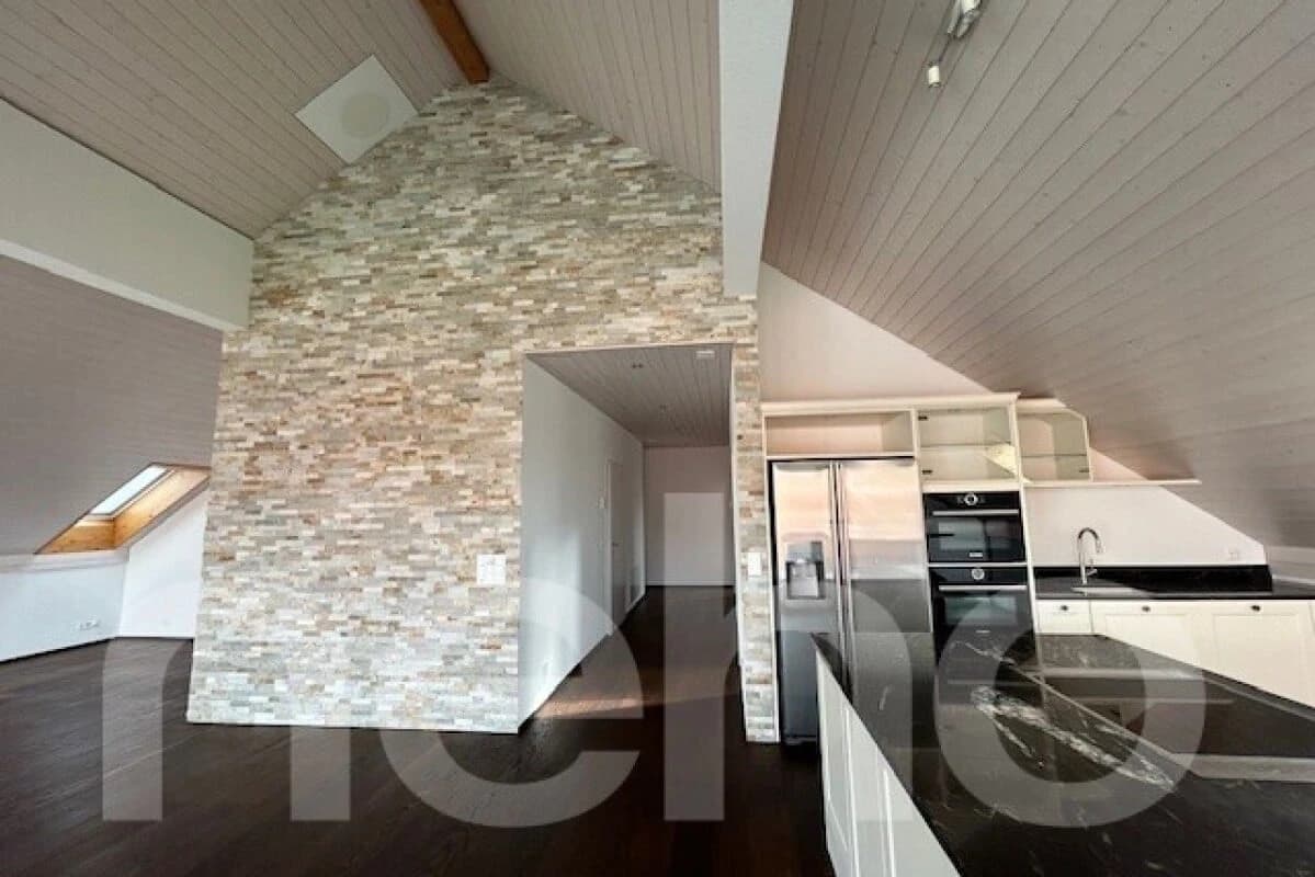 Exklusive Dachgeschosswohnung mit Weitblick in Kerzers