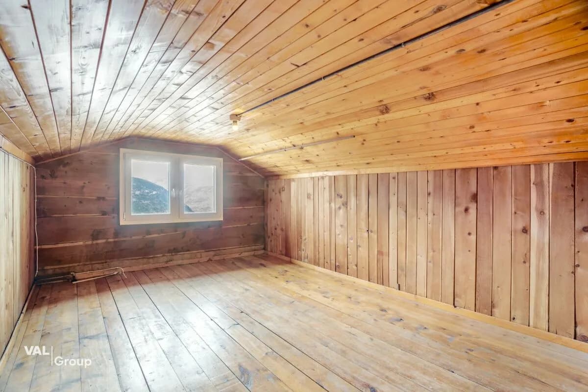 Renovierte Wohnung im Dorfkern mit attraktivem Zusatzraum im Dachgeschoss