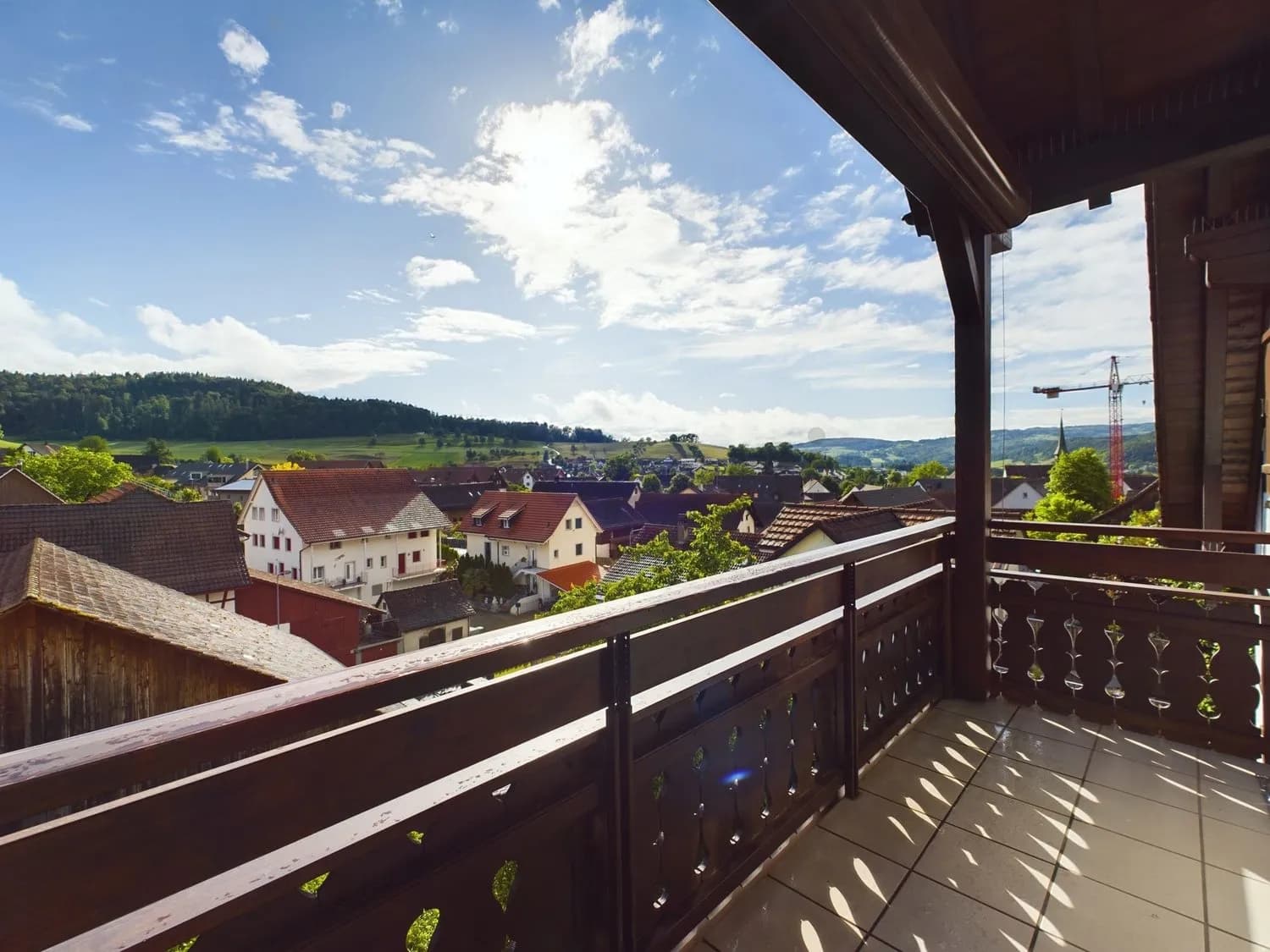 Erstklassige 4.5-Zimmer-Wohnung in Weiach mit wunderschöner Aussicht